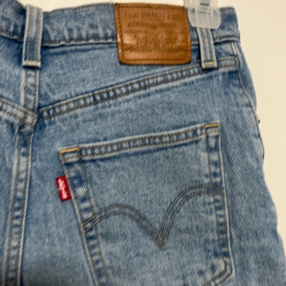 Levi’s ribcage shorts - Picture 6 of 7